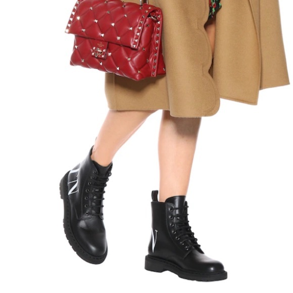 🛑SOLD 🛑 Valentino Black Leather Women’s Combat Boots - Picture 4 of 9